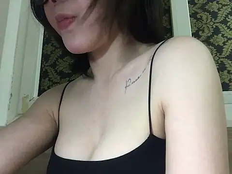 Snapshot of Minyang69 chatting on October 9, 6:23 pm Minyang69 online show from October 9, 6:23 pm
