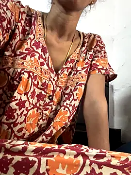 Snapshot of sweetreddy-02 chatting on October 8, 7:13 am sweetreddy-02 online show from October 8, 7:13 am