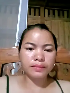 Snapshot of emly-xinh18 chatting on September 16, 2:03 pm emly-xinh18 online show from September 16, 2:03 pm