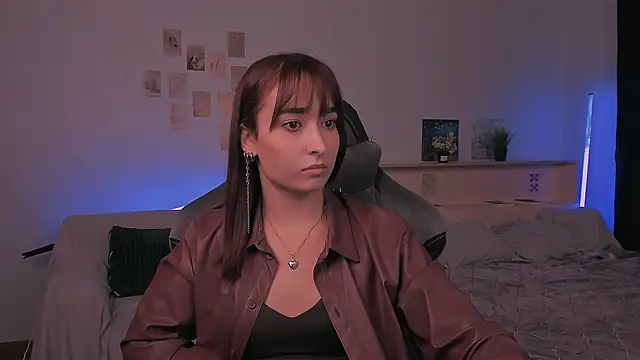 Snapshot of yourfitoviolett chatting on October 16, 7:27 pm yourfitoviolett online show from October 16, 7:27 pm