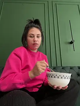 Snapshot of Sweet_Lya09 chatting on October 9, 7:56 am Sweet Lya09 online show from October 9, 7:56 am