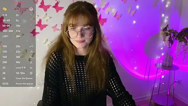 Snapshot of Katyaa_Lover chatting on October 2, 3:50 pm Katyaa Lover online show from October 2, 3:50 pm