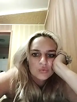 Snapshot of Tatka95 chatting on September 19, 4:55 am Tatka95 online show from September 19, 4:55 am
