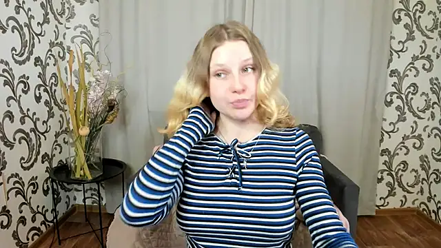  Velvet peach  online show from November 14, 11:21 am