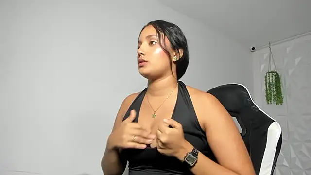 Dakota x18 online show from February 19, 7:35 pm