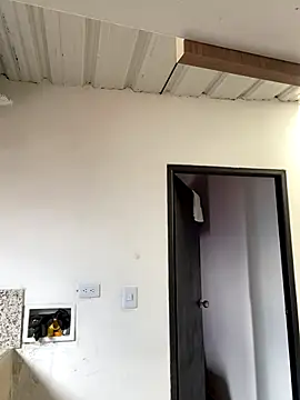 isabella arias2 online show from October 3, 4:45 pm