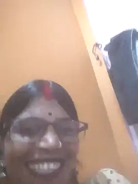 Snapshot of Hott_cutgirl chatting on October 2, 4:01 pm Hott cutgirl online show from October 2, 4:01 pm