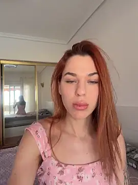 MollyXoXo online show from June 2, 12:06 pm