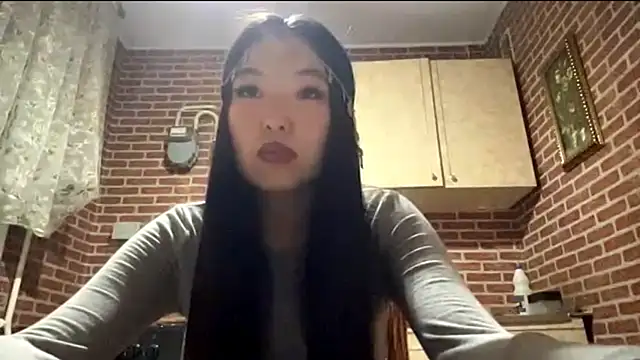 EmmaLeexth online show from November 22, 1:03 pm