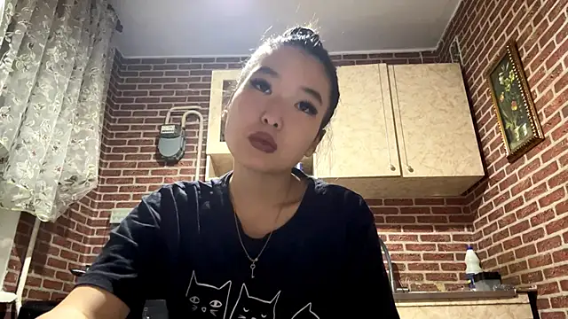 EmmaLeexth online show from November 7, 3:28 pm