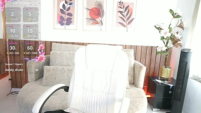 Snapshot of BillieBrownn chatting on September 29, 7:08 pm BillieBrownn online show from September 29, 7:08 pm