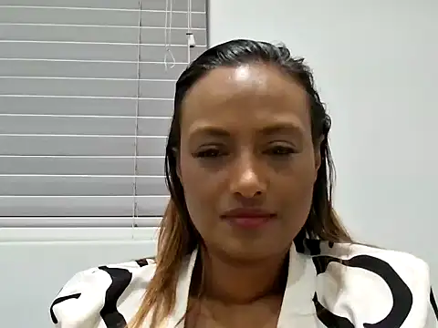 Queen-Of-The-South online show from October 18, 5:37 pm