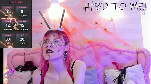 Rossiie Hunt  online show from October 20, 7:28 pm