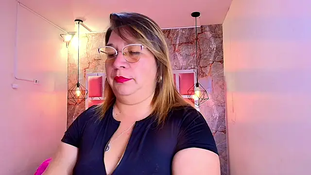 MaylinRosse  online show from April 19, 7:38 pm