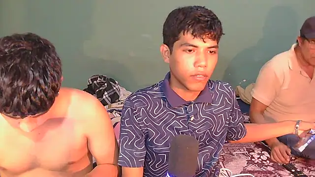 P4NT0J4 online show from April 18, 8:28 am