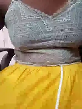 Snapshot of pari_rani7 chatting on October 5, 6:07 am pari rani7 online show from October 5, 6:07 am