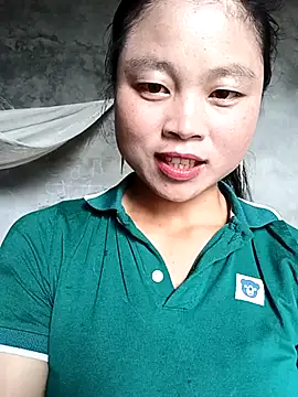 Snapshot of clara-cute chatting on September 30, 5:02 am clara-cute online show from September 30, 5:02 am