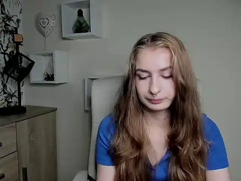 NinaBlond1 online show from September 30, 6:08 am