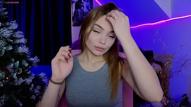 KitsyMoore online show from January 10, 1:05 pm