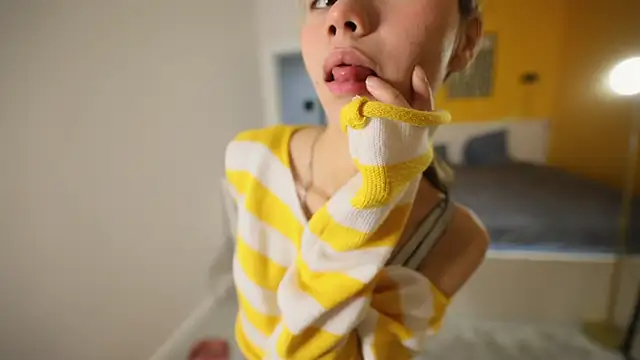 lovekissmes online show from October 22, 3:17 pm