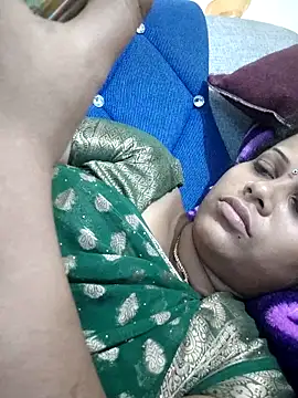 sweetqueen143 online show from October 7, 6:34 pm