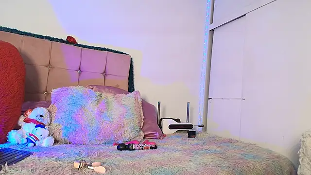 cat nasty online show from July 3, 8:48 pm