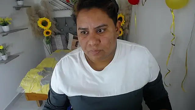 Snapshot of hotlesby_valery chatting on September 29, 12:32 pm hotlesby valery online show from September 29, 12:32 pm