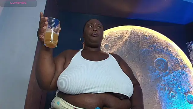 CarolinaGomez  online show from January 15, 7:53 pm