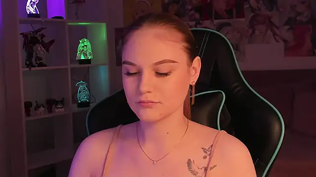 AriaWell online show from November 21, 5:31 am