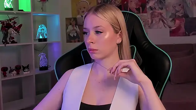 MiaGraces online show from November 13, 6:18 pm