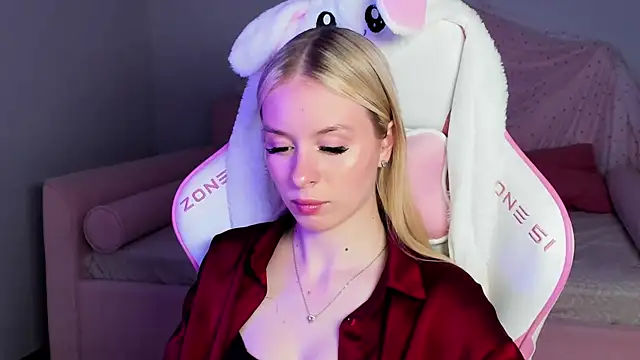 MiaGraces online show from November 14, 6:19 pm