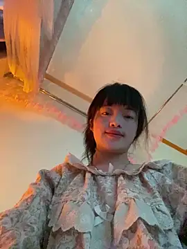 Tramy xx online show from June 3, 6:36 am