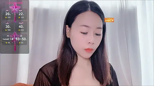 Snapshot of nuan-nuan- chatting on October 10, 3:33 am nuan-nuan- online show from October 10, 3:33 am