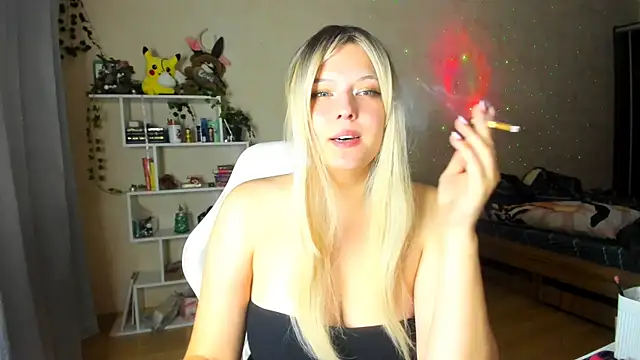 Snapshot of Alice_Casey_new chatting on October 18, 7:48 pm Alice Casey new online show from October 18, 7:48 pm