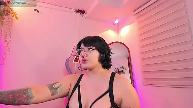 Snapshot of Berrykww_ chatting on September 29, 10:37 pm Berrykww online show from September 29, 10:37 pm