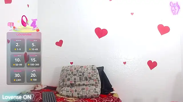 Snapshot of julietavagina chatting on October 6, 12:22 pm julietavagina online show from October 6, 12:22 pm