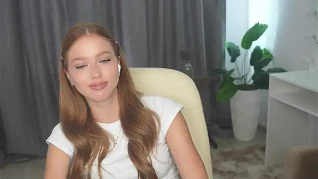 Snapshot of BarbieFugett chatting on September 22, 12:36 pm BarbieFugett online show from September 22, 12:36 pm