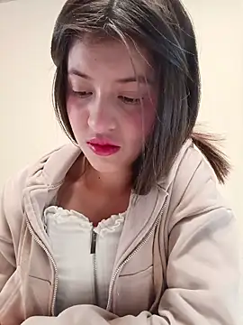 Snapshot of SALOME-28_ chatting on October 17, 2:42 pm SALOME-28 online show from October 17, 2:42 pm