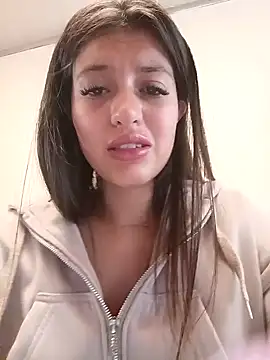 Snapshot of SALOME-28_ chatting on October 2, 7:41 pm SALOME-28 online show from October 2, 7:41 pm