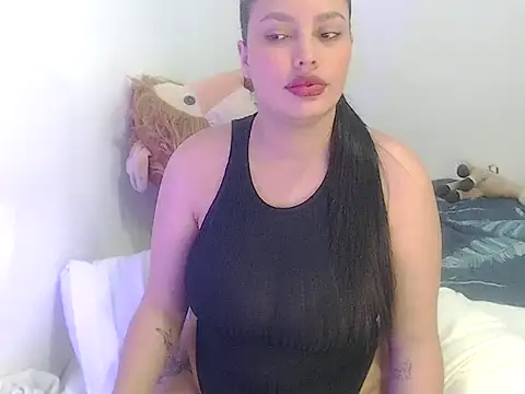 Snapshot of ImSweetLips chatting on October 9, 8:13 pm ImSweetLips online show from October 9, 8:13 pm