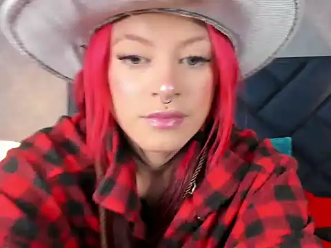 Snapshot of dahiana_klimt chatting on October 17, 3:43 am dahiana klimt online show from October 17, 3:43 am