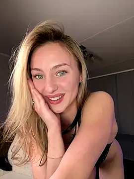 Mally Say online show from October 29, 8:44 pm