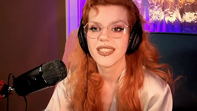 tacodeluxxxe online show from March 6, 3:23 am