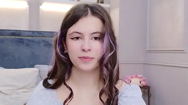 Akira Halls online show from November 14, 9:37 pm