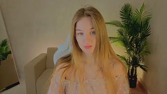 kianawhite online show from February 16, 9:09 am