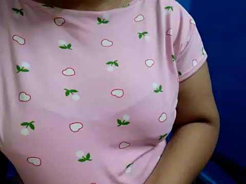 Snapshot of tamilqueenbaby chatting on October 15, 11:07 pm tamilqueenbaby online show from October 15, 11:07 pm