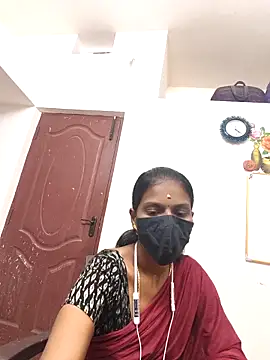 Tamil Yalini12 online show from April 10, 10:49 pm