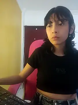 xoxo milk online show from October 30, 4:19 pm