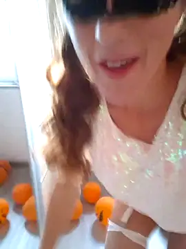 Snapshot of Naughty-Layla chatting on October 15, 3:14 pm Naughty-Layla online show from October 15, 3:14 pm