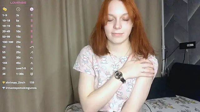 FoxLina online show from November 3, 8:57 pm